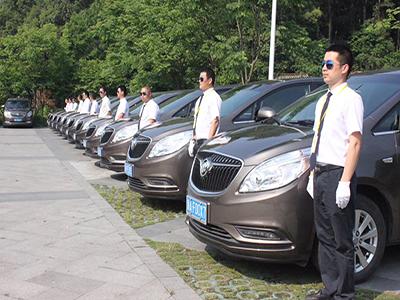 郑州旅游包车-专业租车价格-超划算