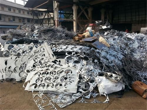 汉中废铜铝铁钢塑料回收--现场结算