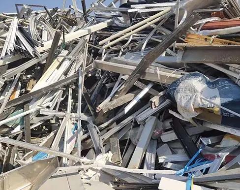 和田废铜铝铁钢塑料回收--专业回收