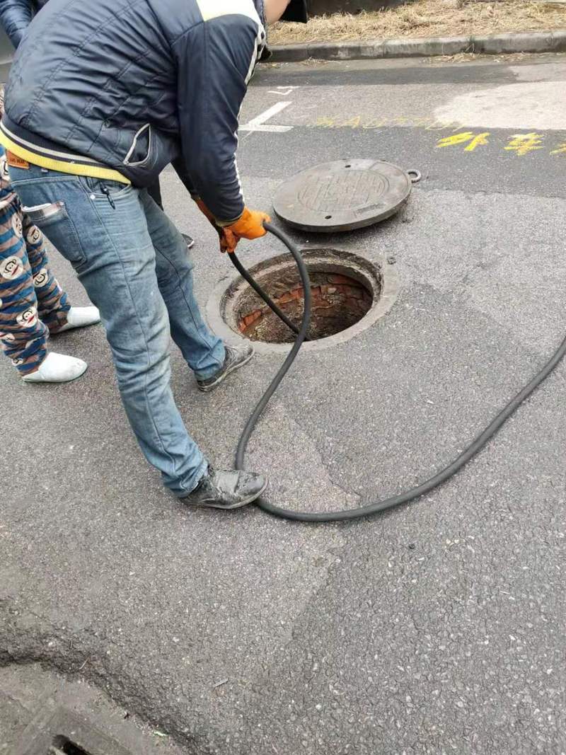 杭州工业管道疏通电话，快速解决您的管道堵塞问题