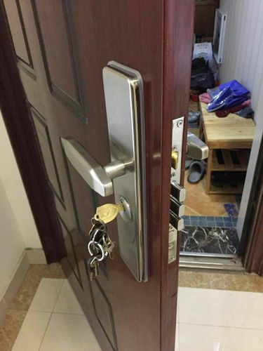 六安开锁换锁公司-安装指纹锁-上门服务电话