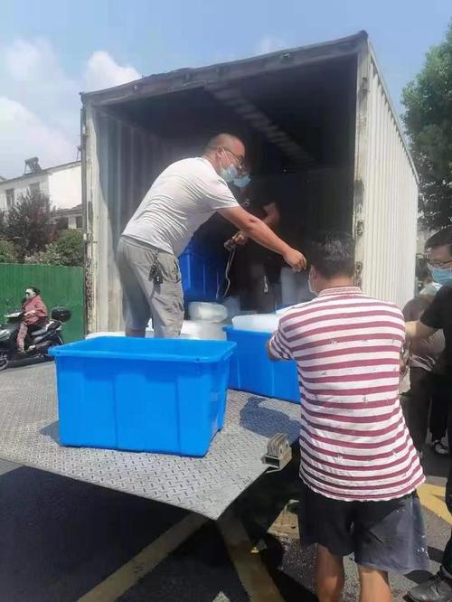 喀什食用冰批发配送-专业冰块配送-全市免费配送上门