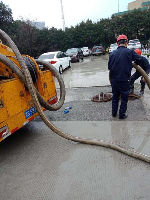 北京水下堵漏电话,快速解决您的管道堵塞问题
