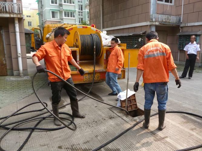 郑州工业管道疏通电话,快速解决您的管道堵塞问题