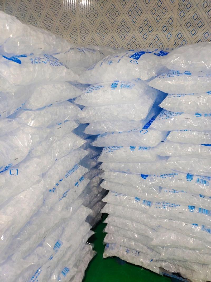 吐鲁番工业冰块配送-批发食用冰-全市免费配送上门